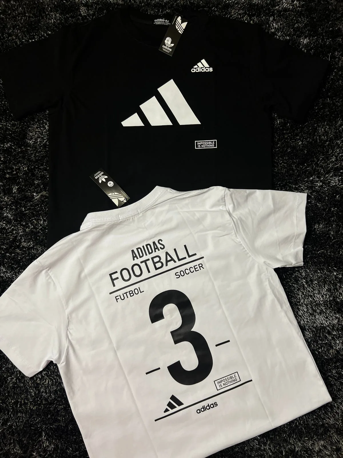 Camiseta modelo 08 disponible en PRESENCIA, Cartagena